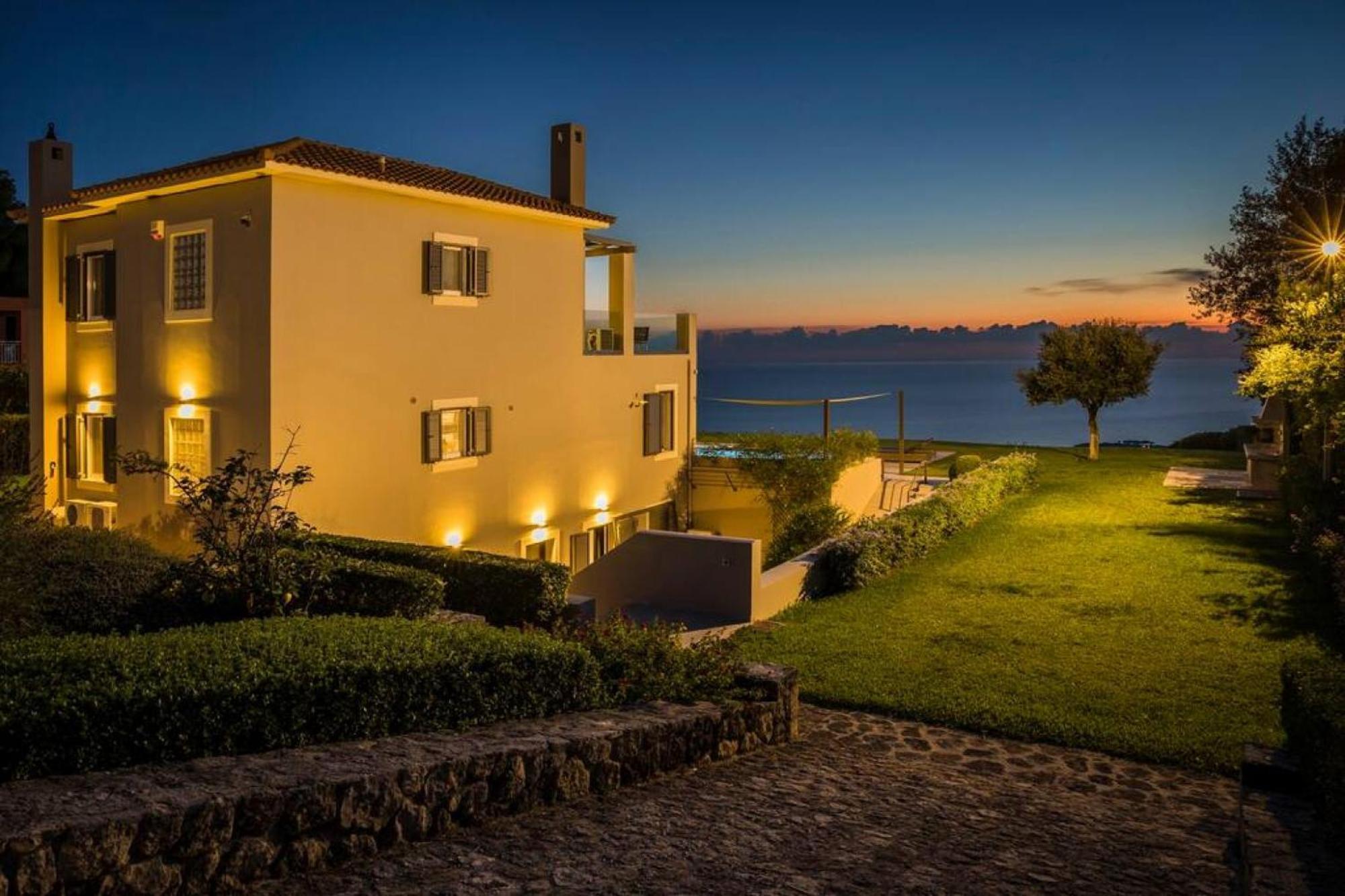 Grande Azzurro In Lakithra Villa ภายนอก รูปภาพ