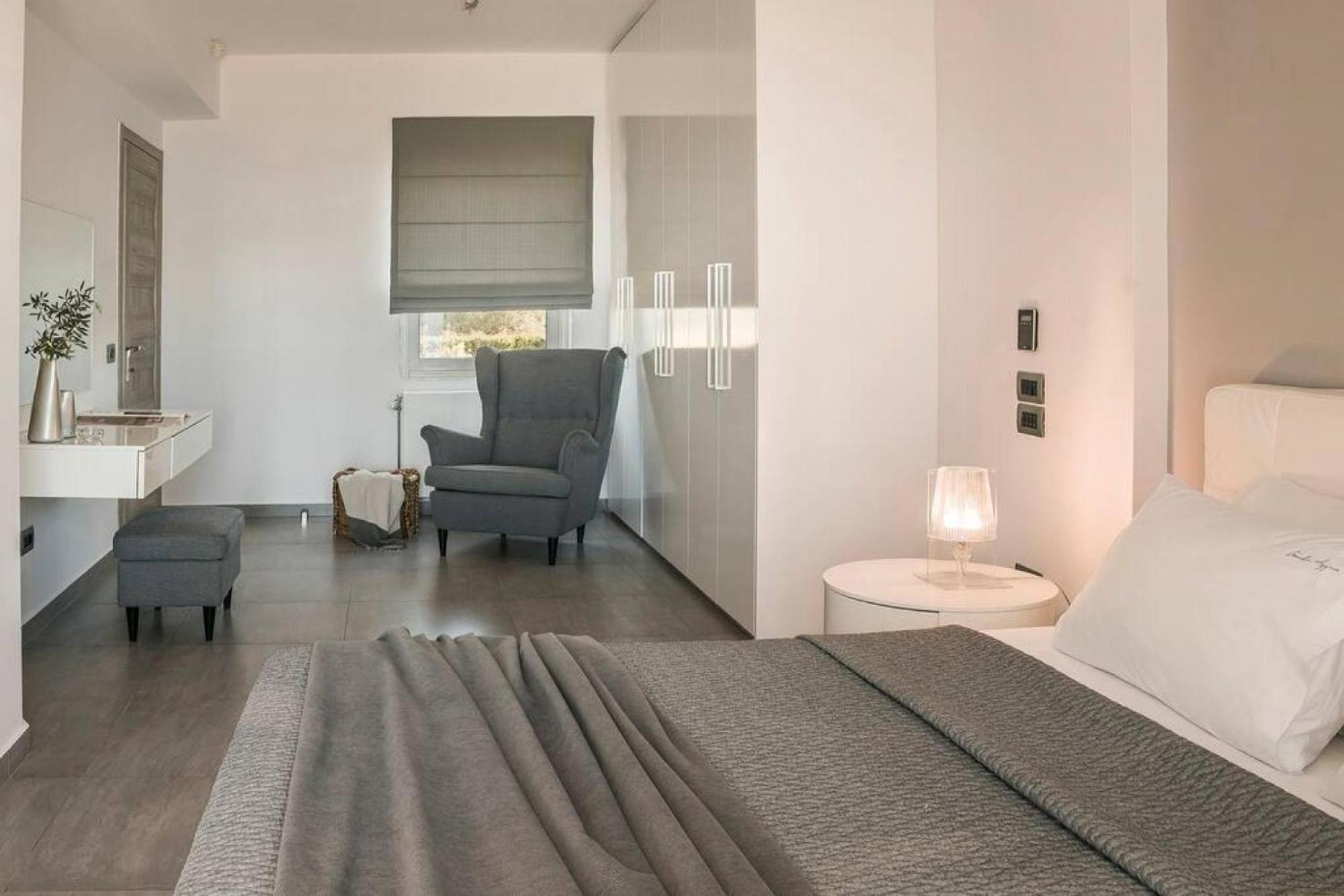 Grande Azzurro In Lakithra Villa ภายนอก รูปภาพ