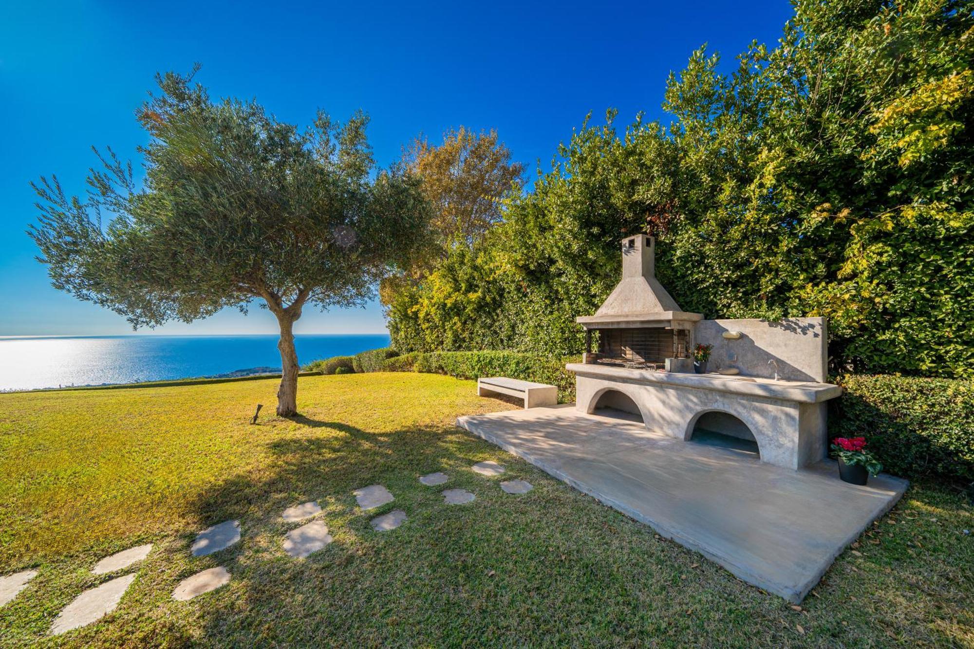Grande Azzurro In Lakithra Villa ภายนอก รูปภาพ