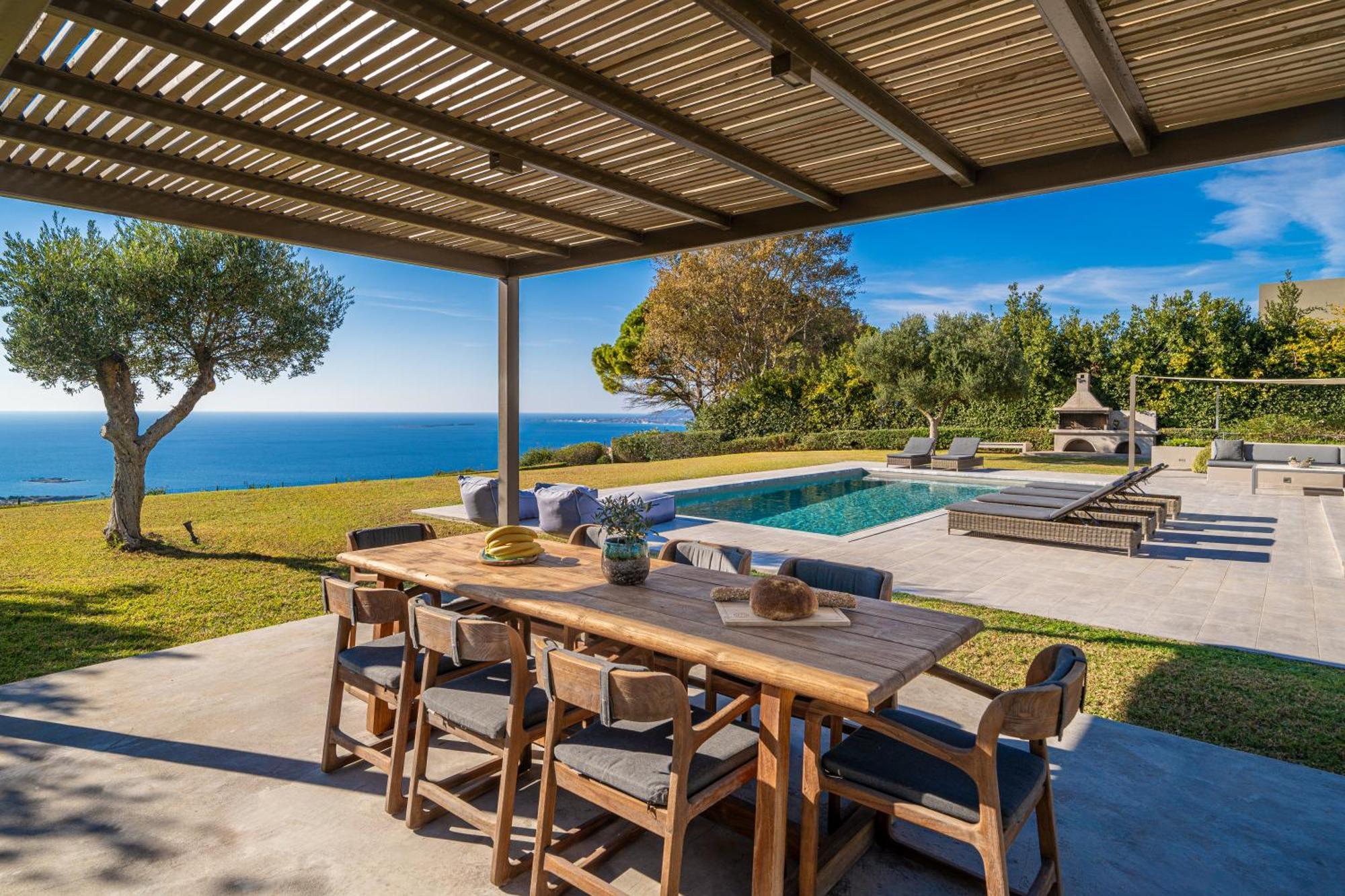 Grande Azzurro In Lakithra Villa ภายนอก รูปภาพ